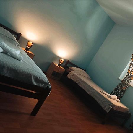 Apartman Mr Potpićan Εξωτερικό φωτογραφία